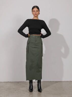 Local European The LE Cargo Utility Skirt in Olive Green size Small
